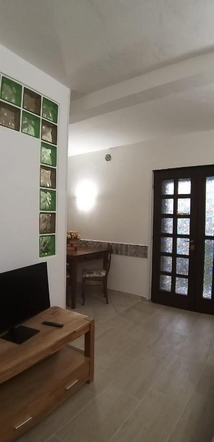 Marianna Casa Vacanza Azzate Exterior foto